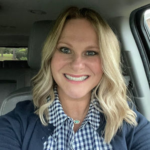 Meet your Posher, Carissa